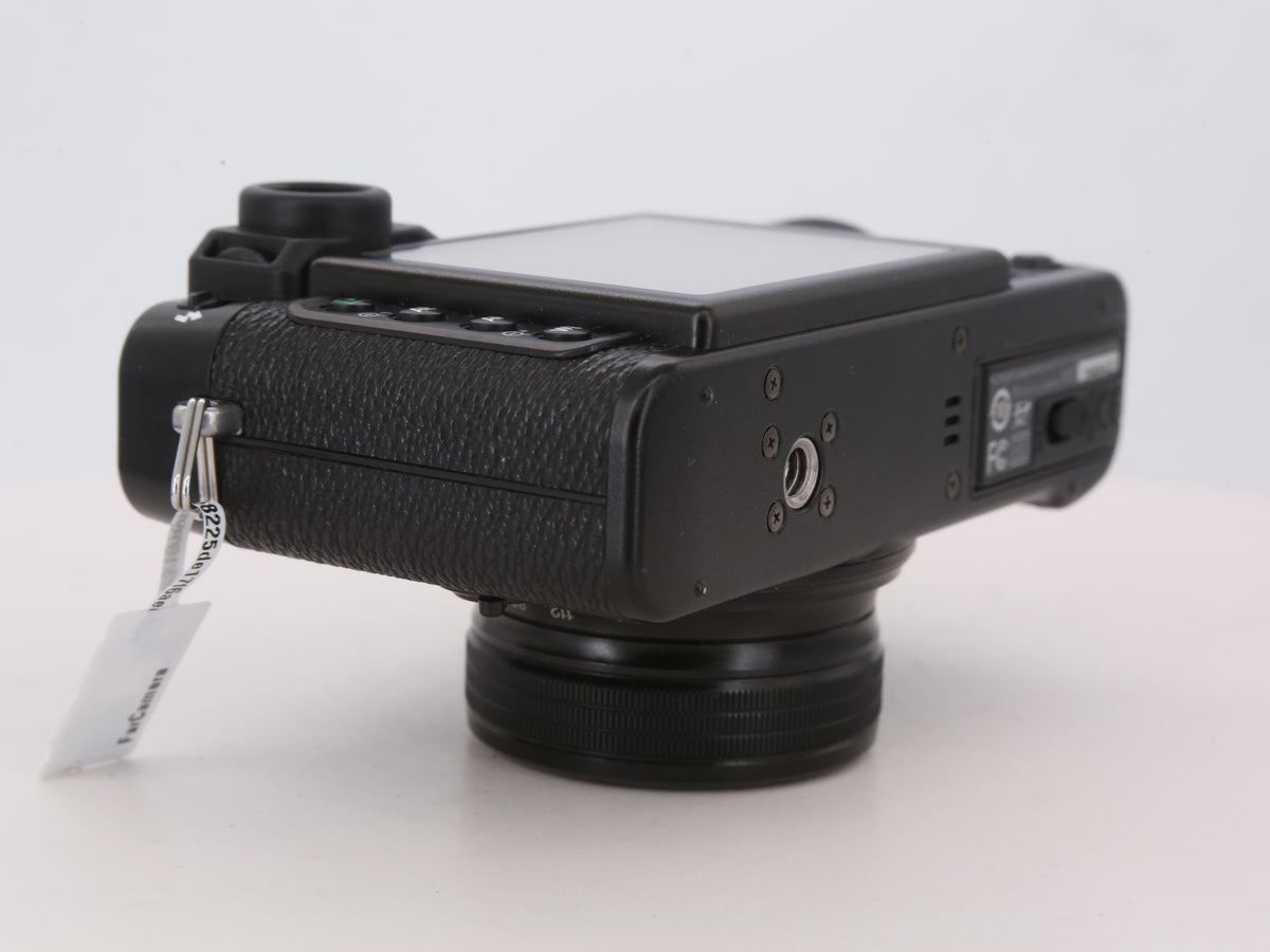 [Good, Shipping from US] Fujifilm X10 Camera