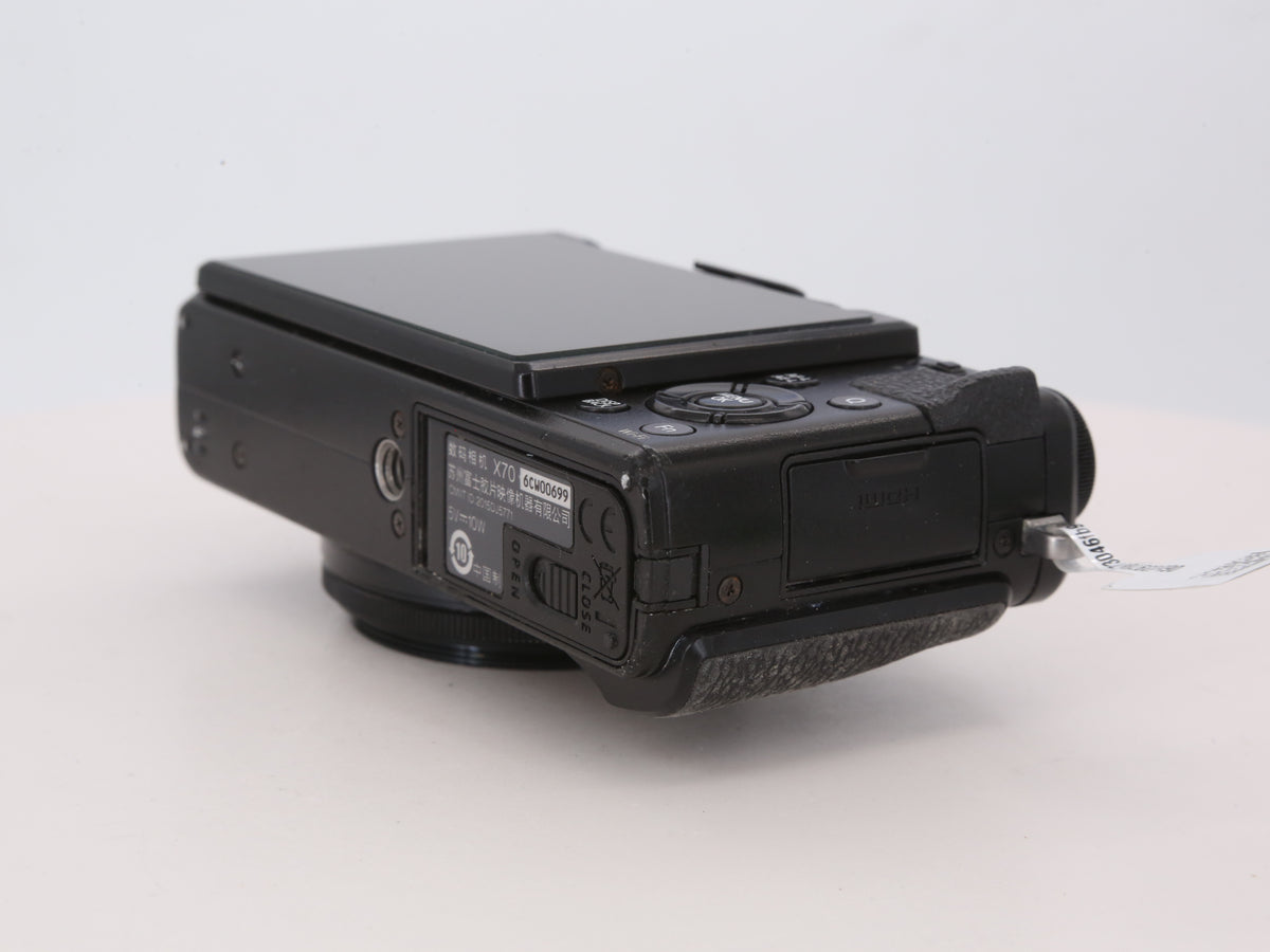 [Good, Shipping from US] Fujifilm X70 Camera