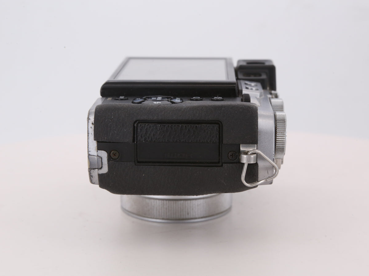[Good, Shipping from US] Fujifilm X30 Camera