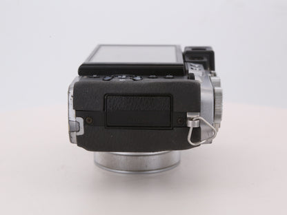 [Good, Shipping from US] Fujifilm X30 Camera