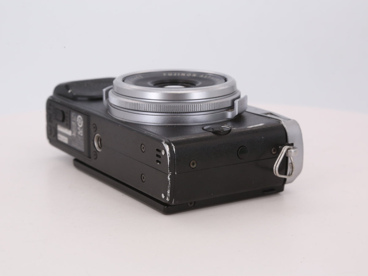 [Good, Shipping from US] Fujifilm X70 Camera