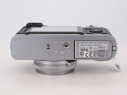 [Good, Shipping from US] Fujifilm X100 Camera