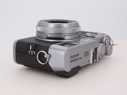 [Good, Shipping from US] Fujifilm X100 Camera