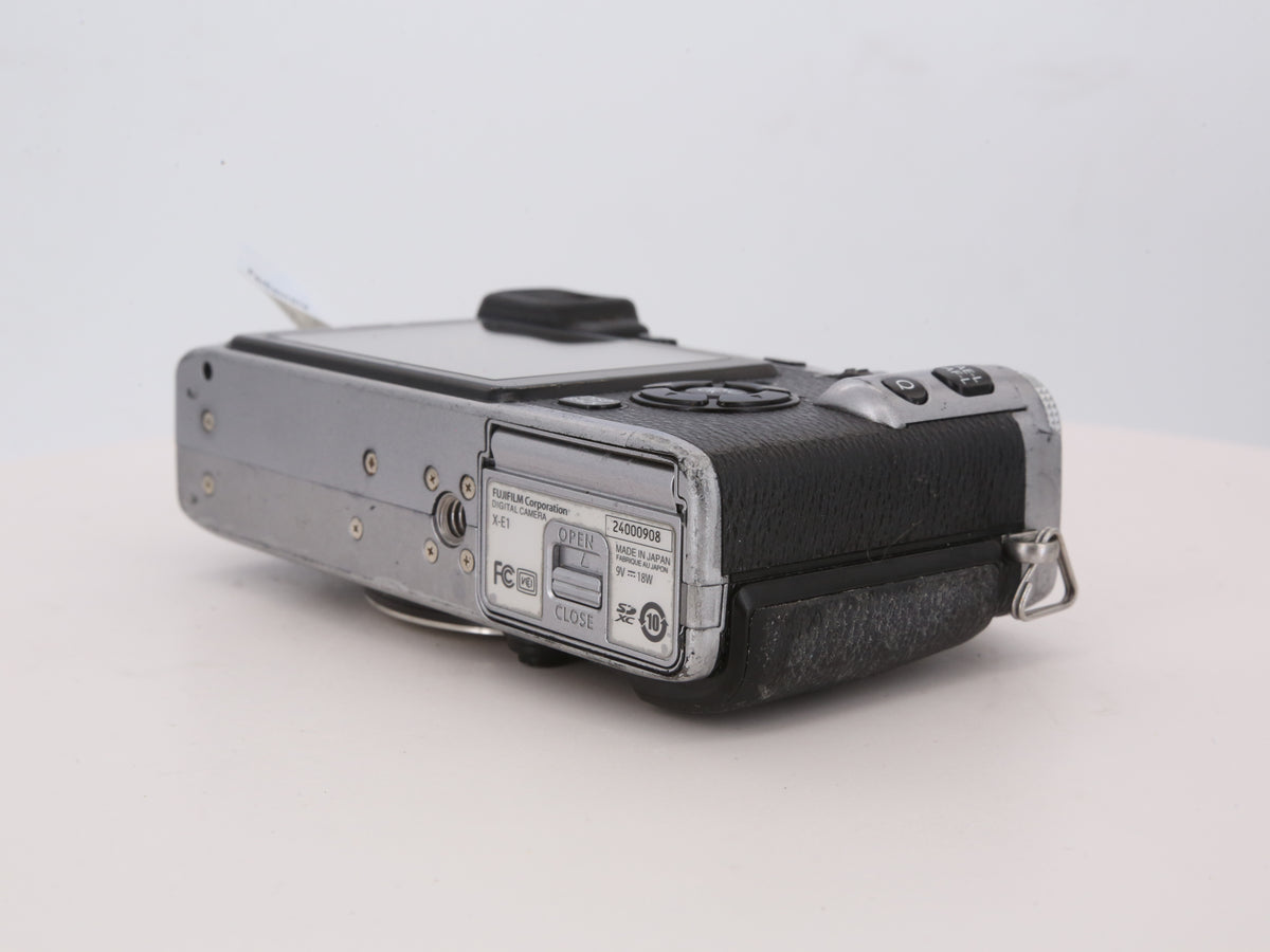[Good, Shipping from US] Fujifilm X-E1 Camera