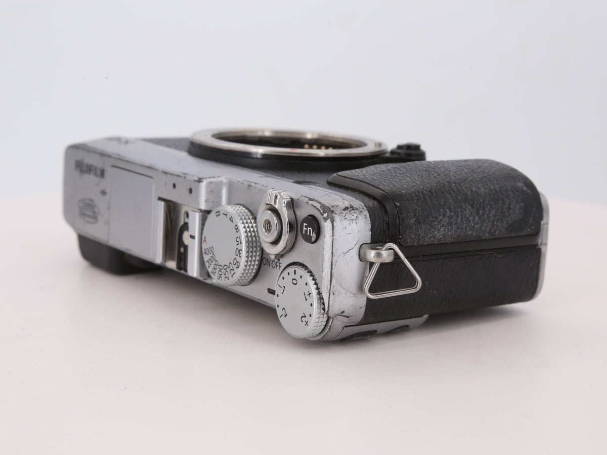 [Good, Shipping from US] Fujifilm X-E1 Camera