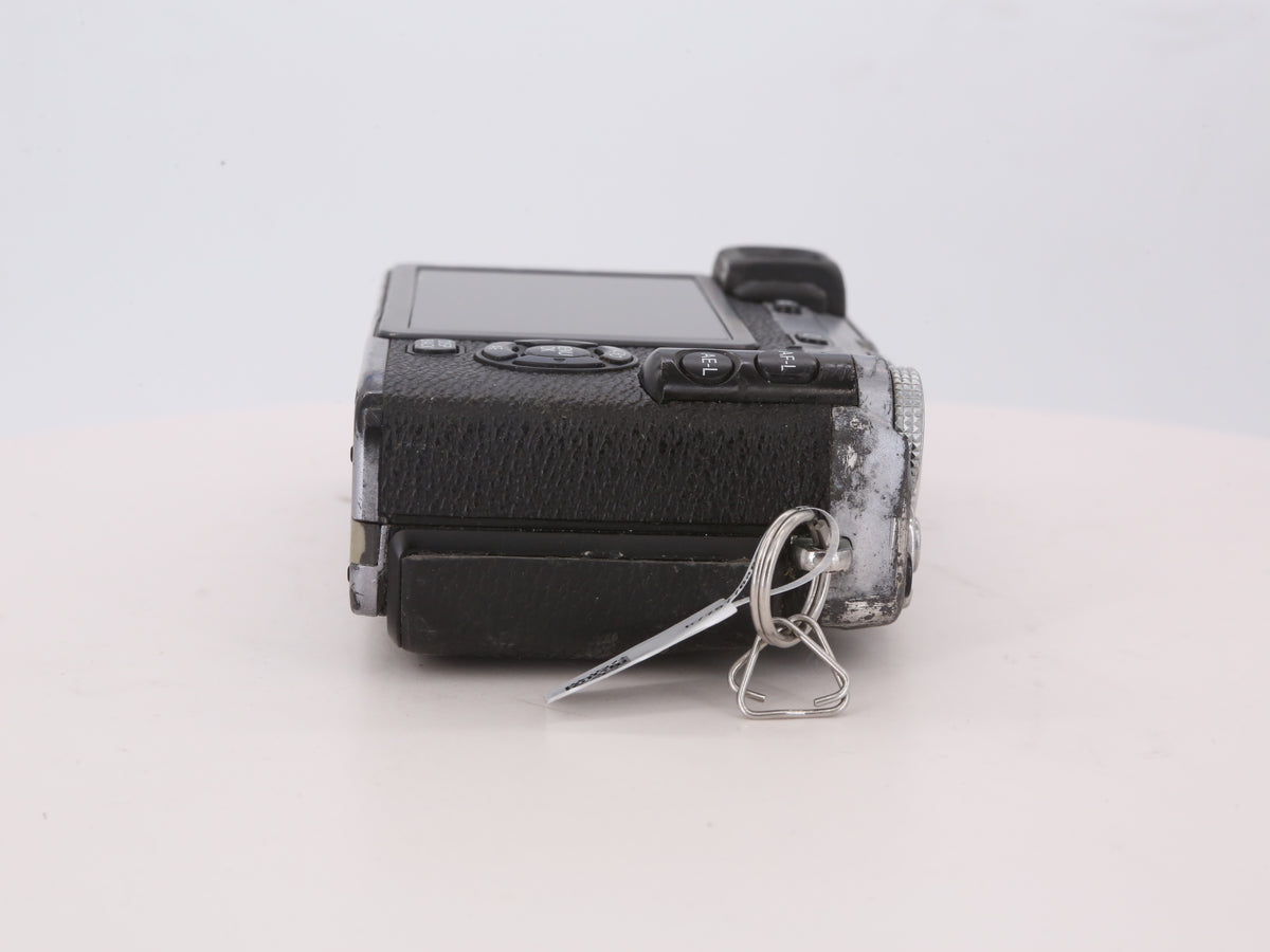 [Good, Shipping from US] Fujifilm X-E2 Camera
