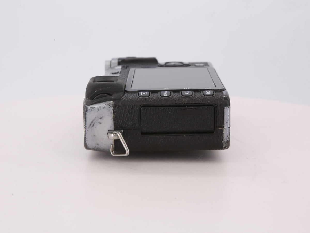 [Good, Shipping from US] Fujifilm X-E2 Camera