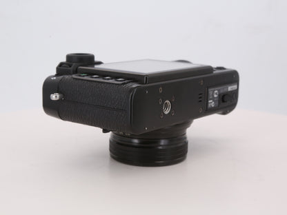 [Good, Shipping from US] Fujifilm X10 Camera