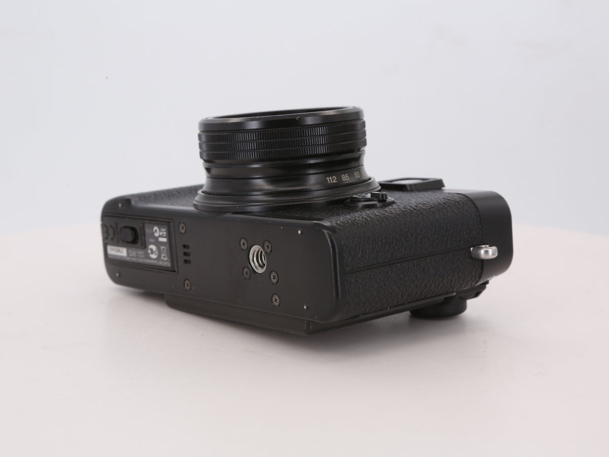 [Good, Shipping from US] Fujifilm X10 Camera