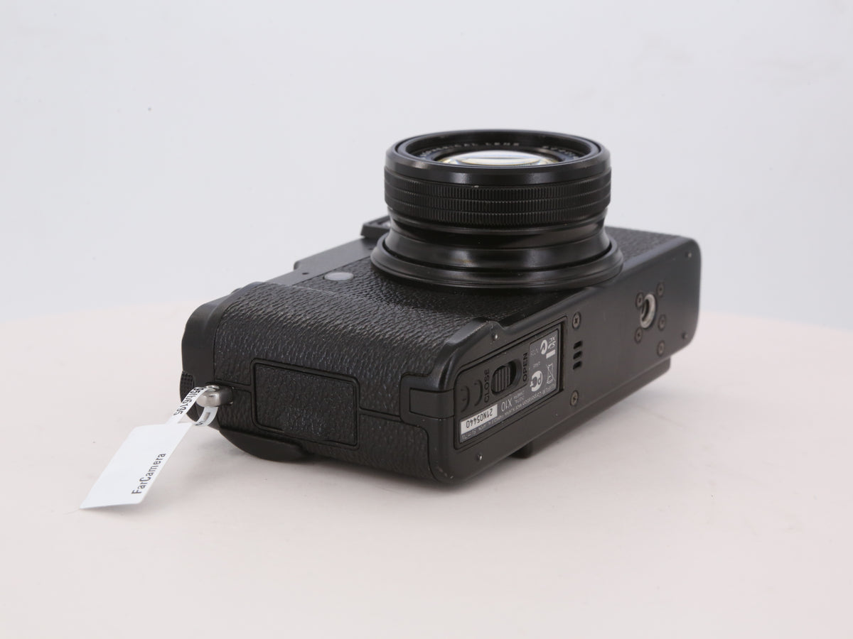 [Good, Shipping from US] Fujifilm X10 Camera