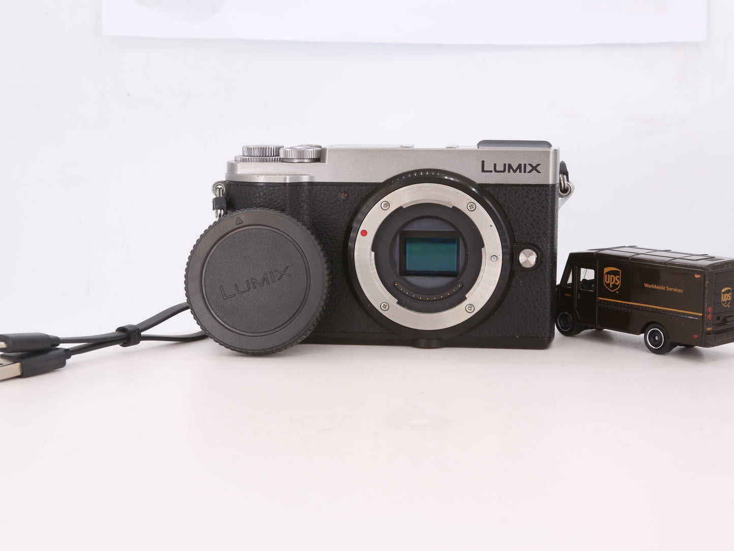 [Good, Fast Shipping] Panasonic Lumix GX9 Camera