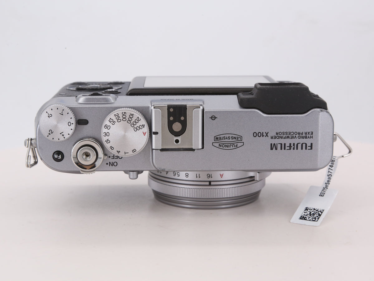 [Good, Shipping from US] Fujifilm X100 Camera