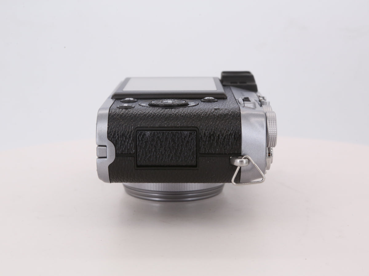 [Good, Shipping from US] Fujifilm X100 Camera