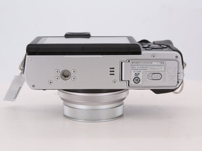 [Good, Shipping from US] Fujifilm X30 Camera