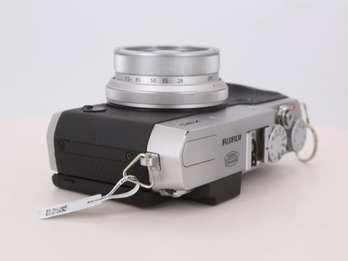 [Good, Shipping from US] Fujifilm X30 Camera