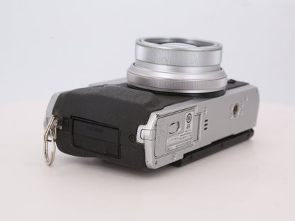 [Good, Shipping from US] Fujifilm X30 Camera