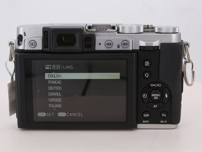[Good, Shipping from US] Fujifilm X30 Camera