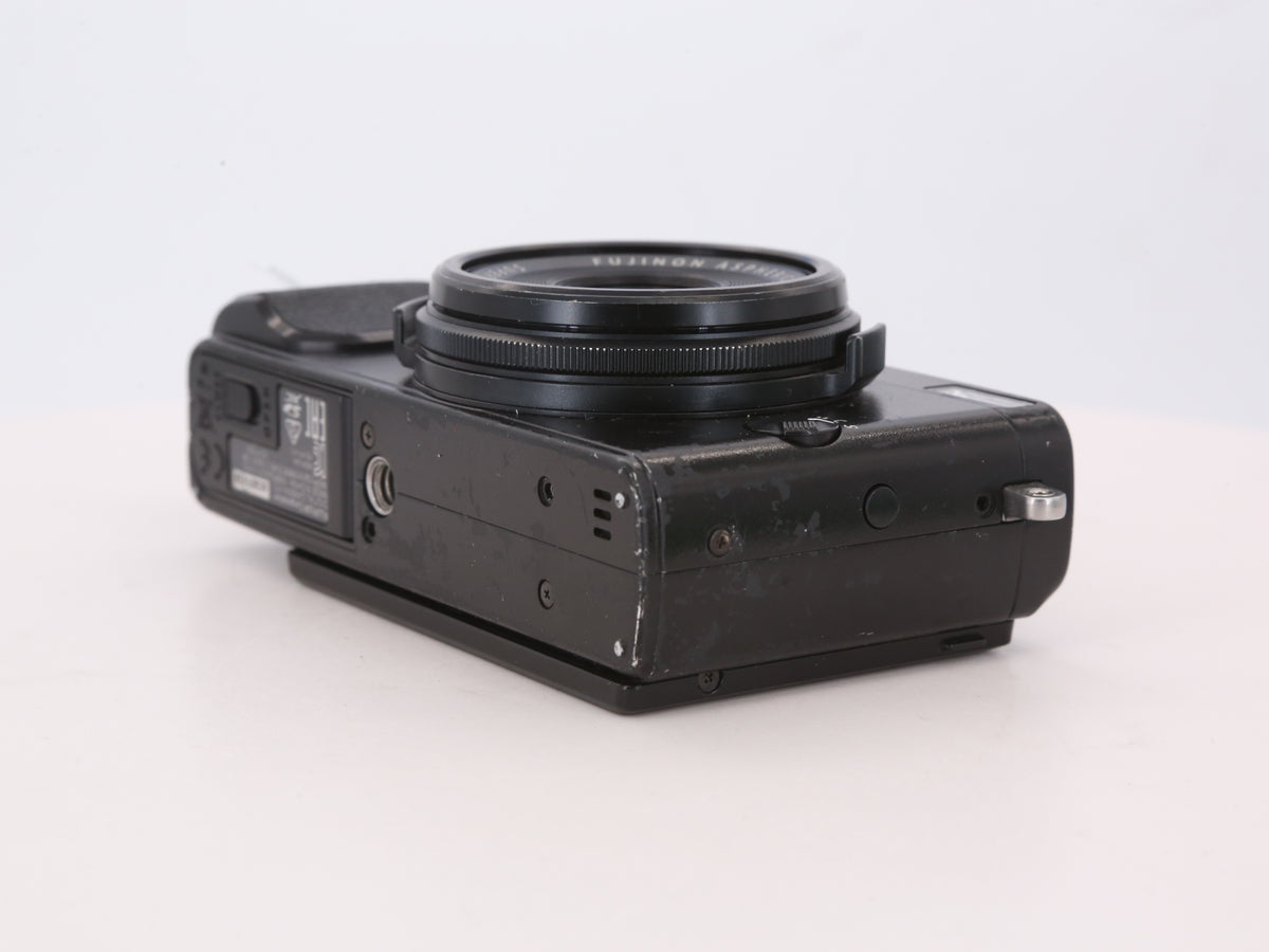 [Good, Shipping from US] Fujifilm X70 Camera