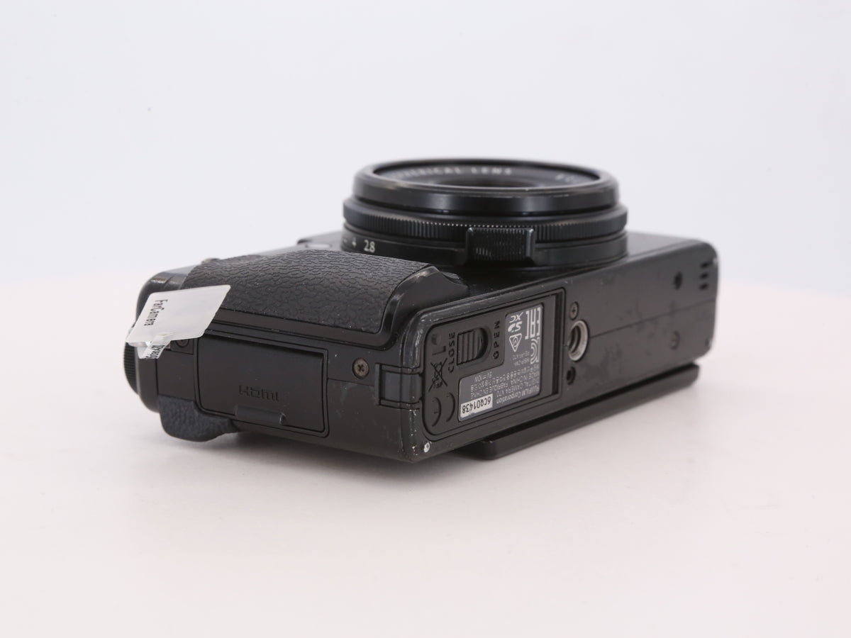 [Good, Shipping from US] Fujifilm X70 Camera