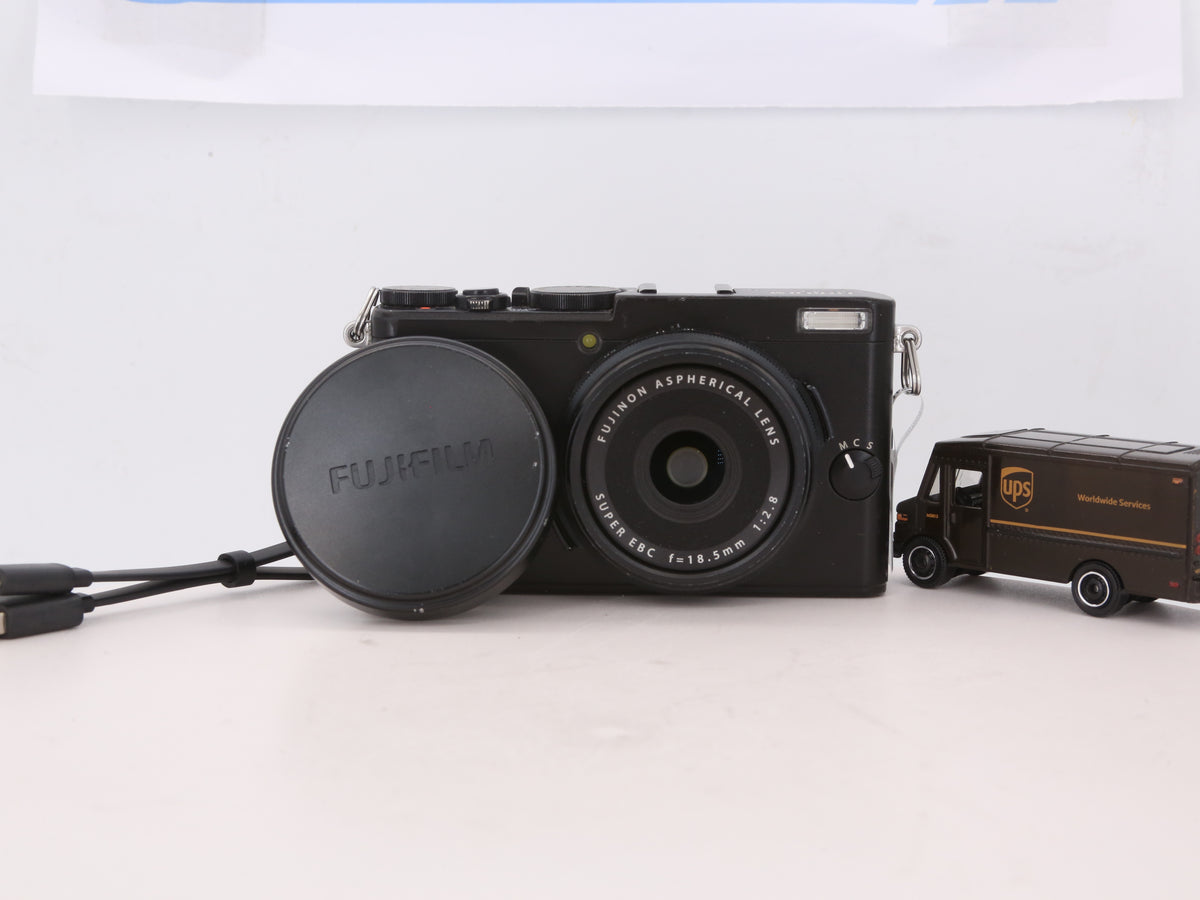 [Good, Shipping from US] Fujifilm X70 Camera
