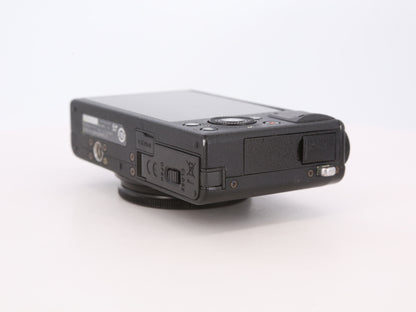 [Good, Fast Shipping] Fujifilm XQ1 Camera