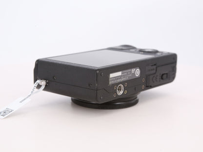 [Good, Fast Shipping] Fujifilm XQ1 Camera