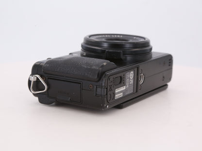 [Good, Shipping from US] Fujifilm X70 Camera