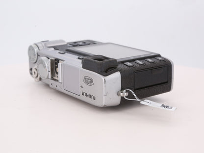 [Good, Shipping from US] Fujifilm X-E1 Camera