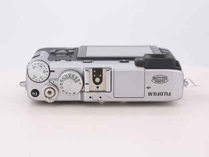 [Good, Shipping from US] Fujifilm X-E1 Camera
