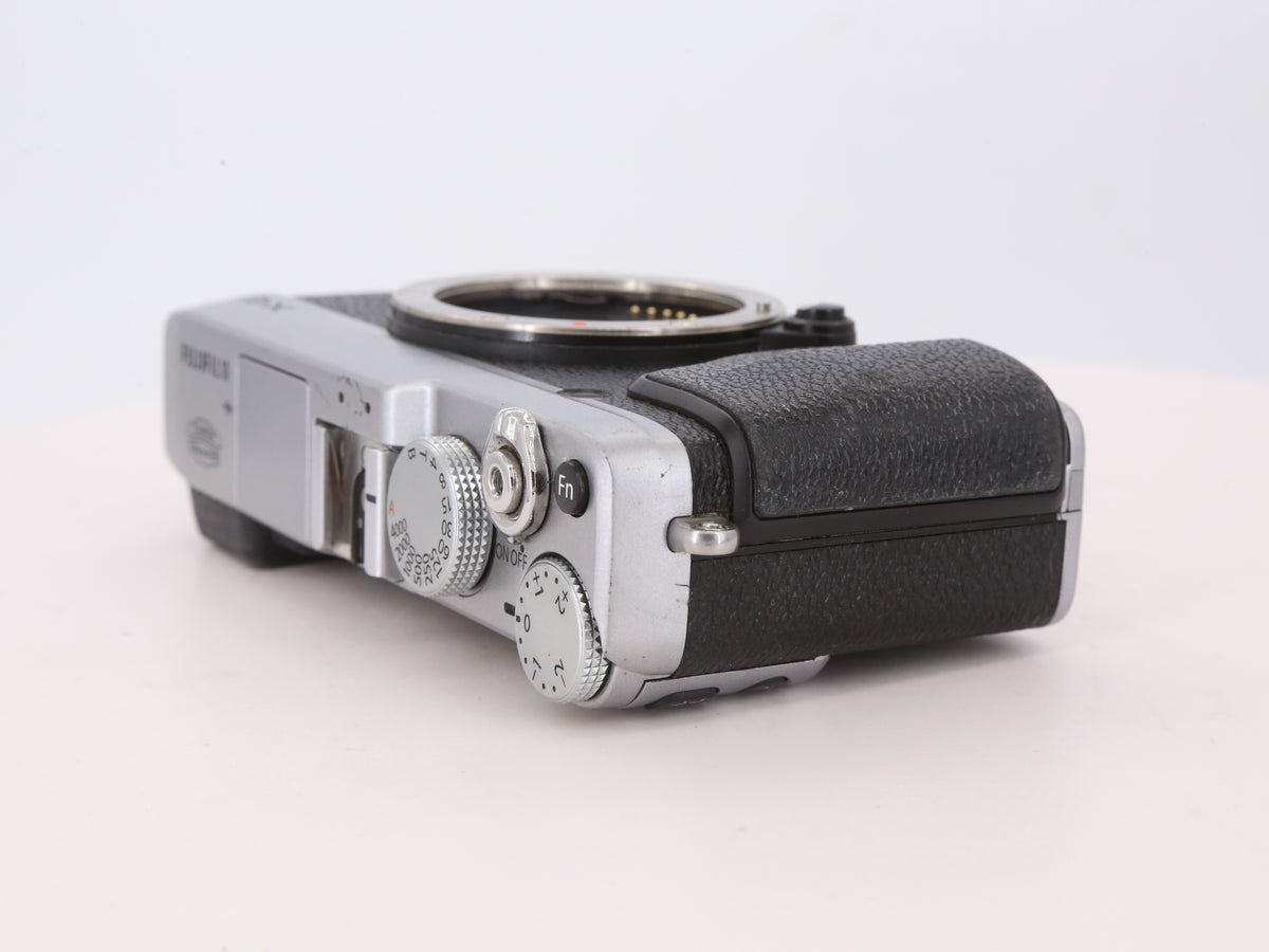 [Good, Shipping from US] Fujifilm X-E1 Camera