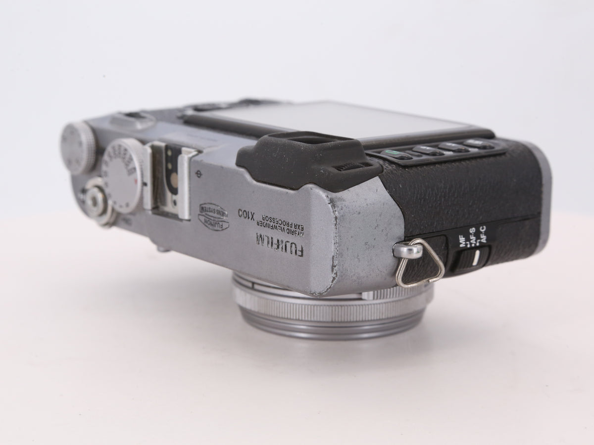 [Good, Shipping from US] Fujifilm X100 Camera