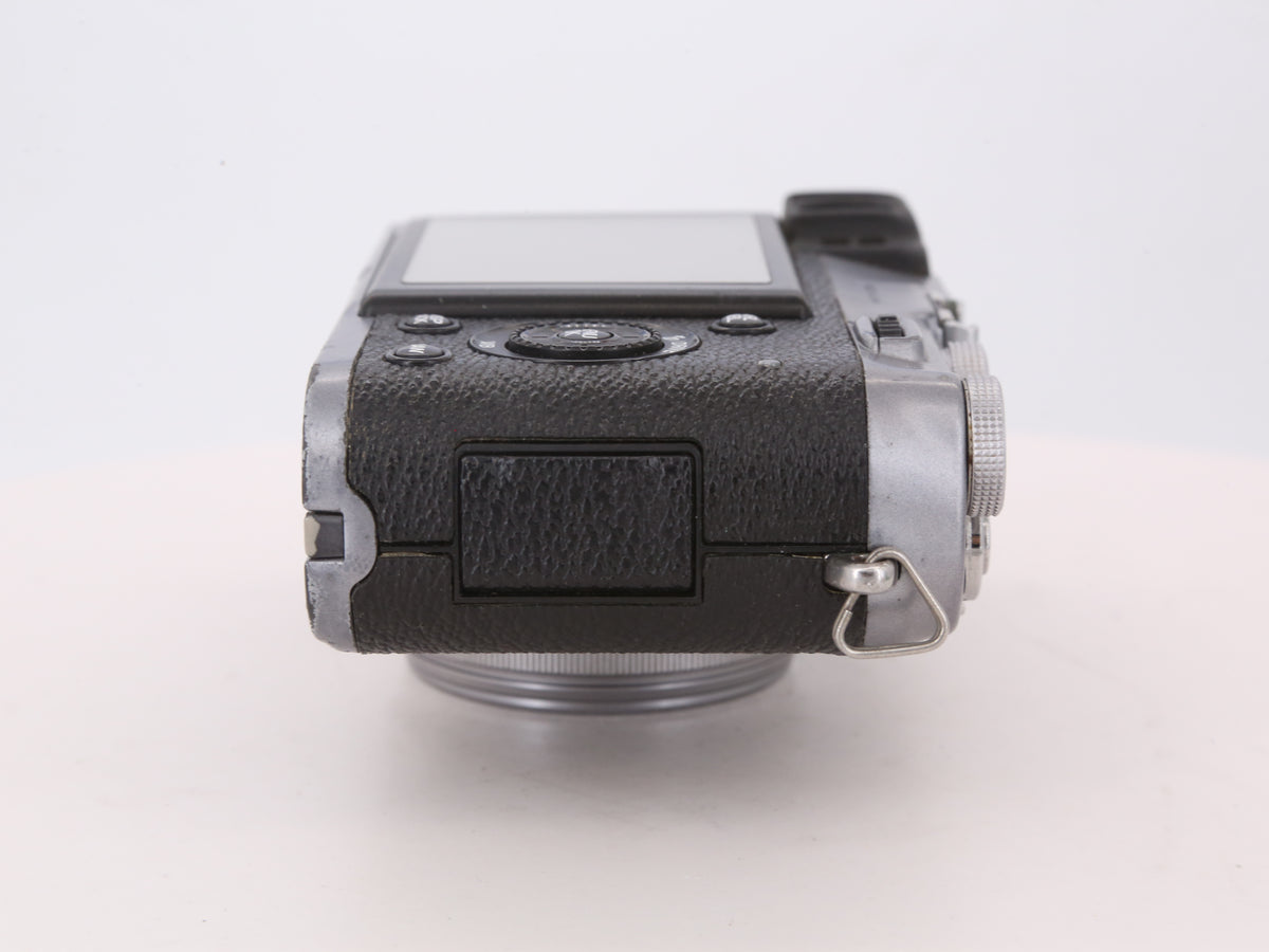 [Good, Shipping from US] Fujifilm X100 Camera
