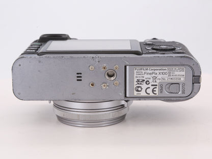 [Good, Shipping from US] Fujifilm X100 Camera