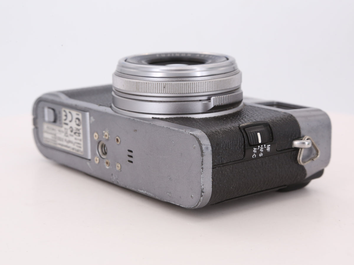 [Good, Shipping from US] Fujifilm X100 Camera