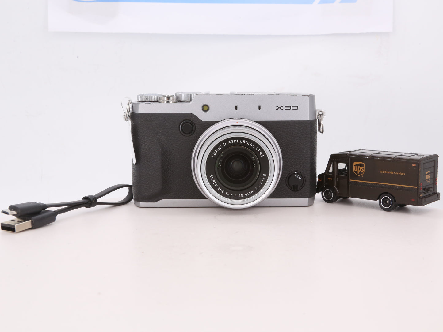 [Good, Fast Shipping] Fujifilm X30 Camera