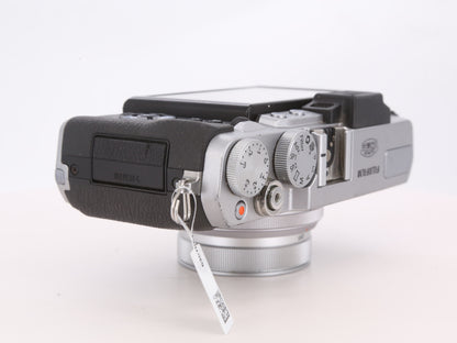 [Good, Fast Shipping] Fujifilm X30 Camera