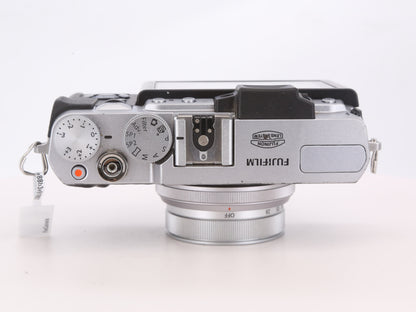 [Good, Fast Shipping] Fujifilm X30 Camera