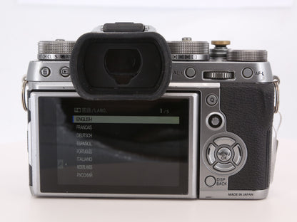 [Good, Fast Shipping] Fujifilm X-T2 Camera