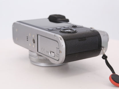 [Good, Shipping from US] Fujifilm X100F Camera