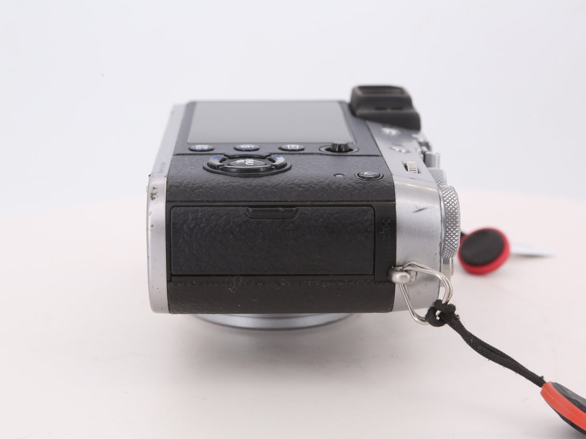 [Good, Shipping from US] Fujifilm X100F Camera