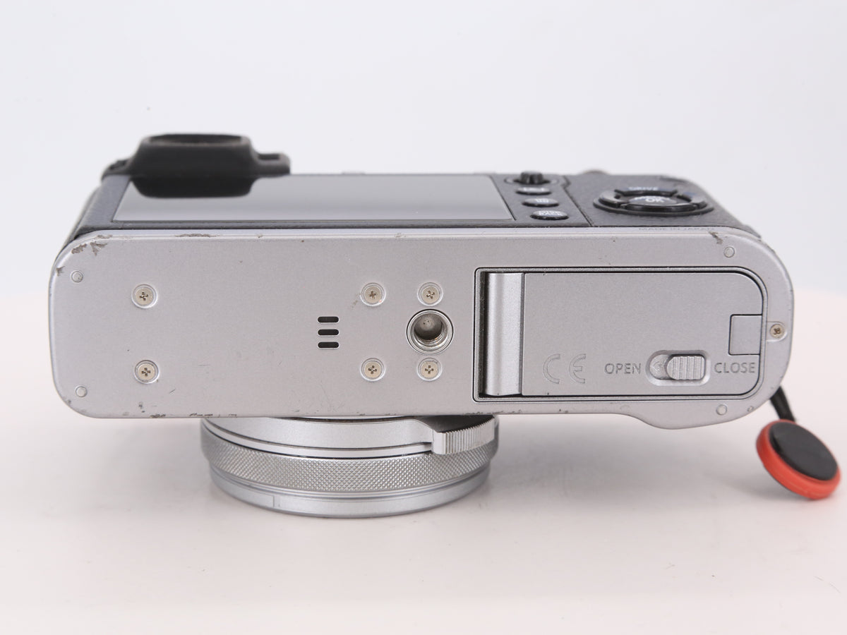 [Good, Shipping from US] Fujifilm X100F Camera