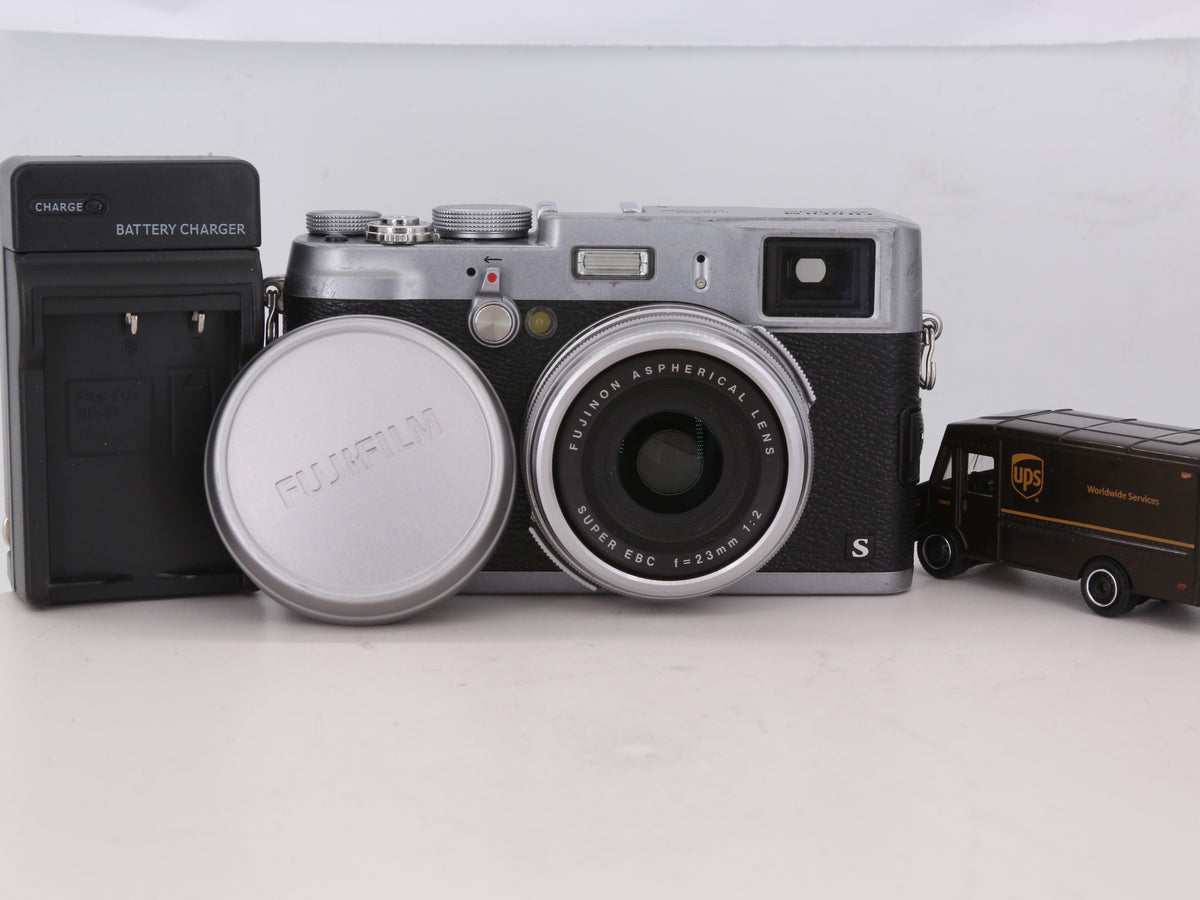 [Good, Shipping from US] Fujifilm X100S Camera