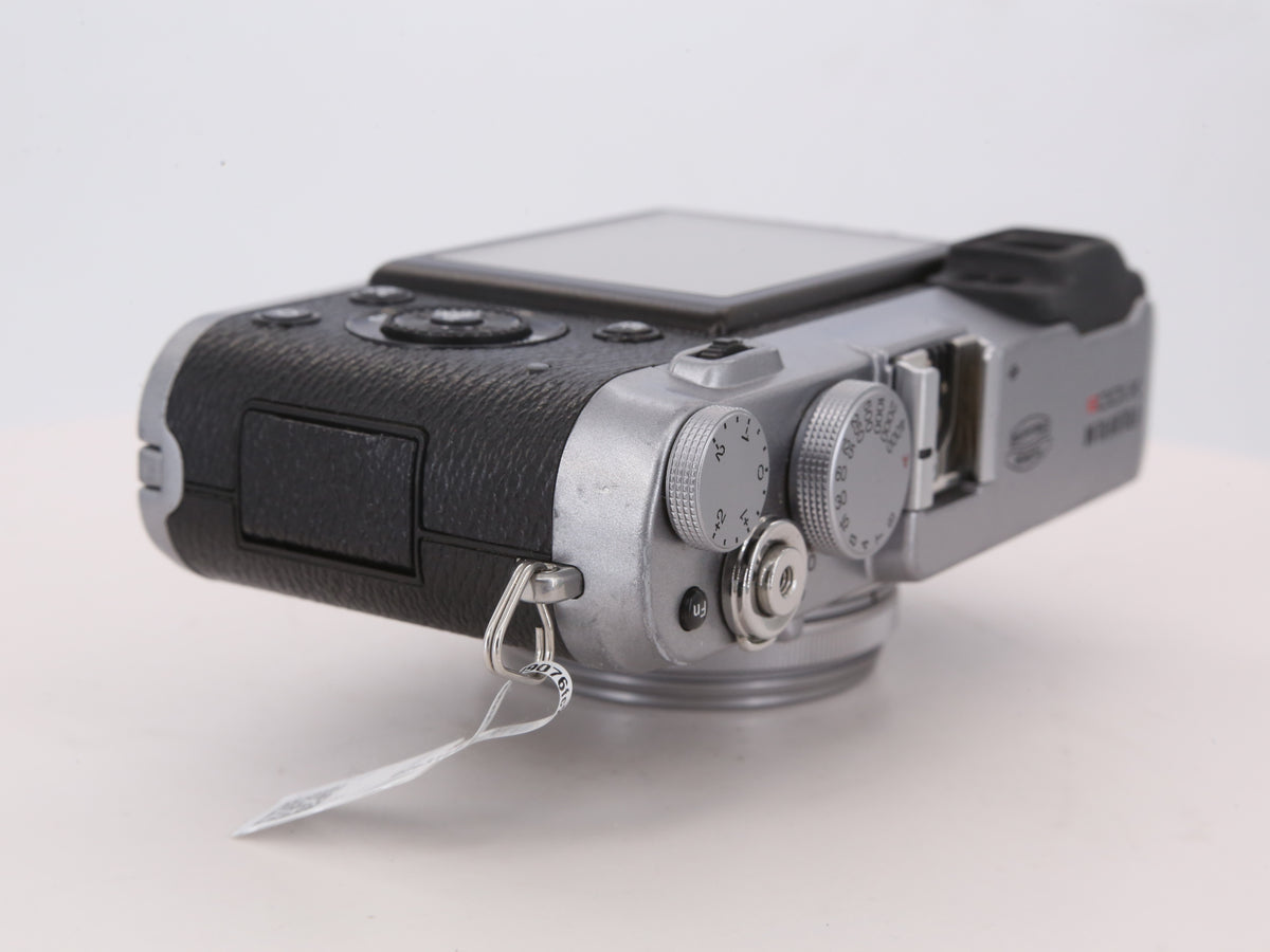 [Good, Shipping from US] Fujifilm X100S Camera