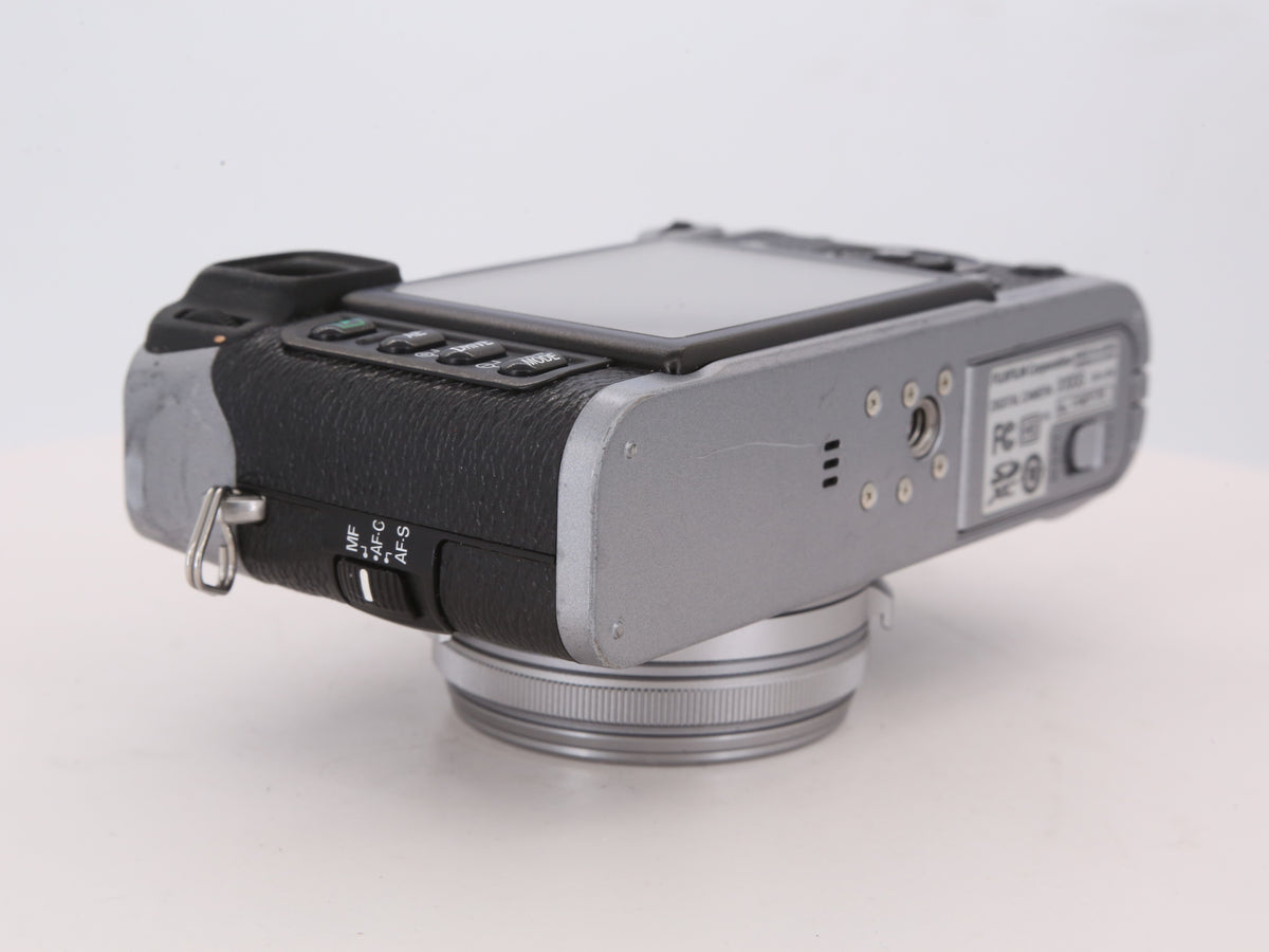 [Good, Shipping from US] Fujifilm X100S Camera