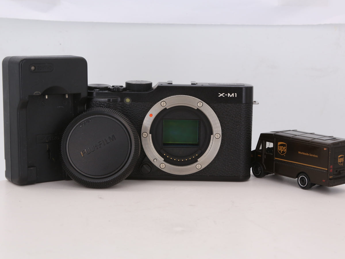 [Good, Shipping from US] Fujifilm X-M1 Camera