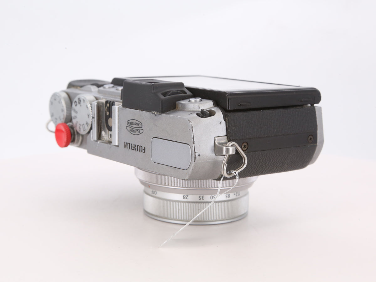 [Good, Shipping from US] Fujifilm X30 Camera