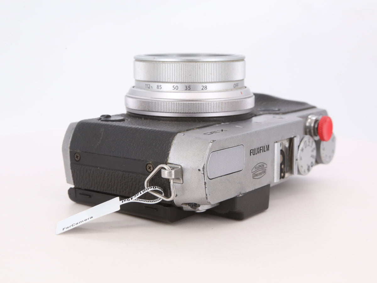 [Good, Shipping from US] Fujifilm X30 Camera