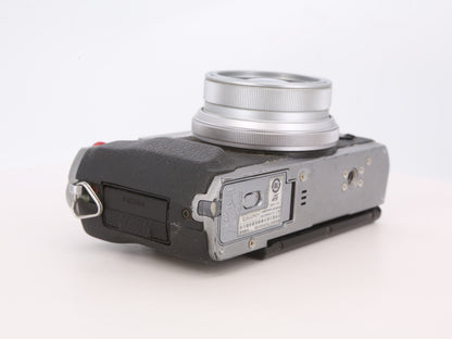 [Good, Fast Shipping] Fujifilm X30 Camera