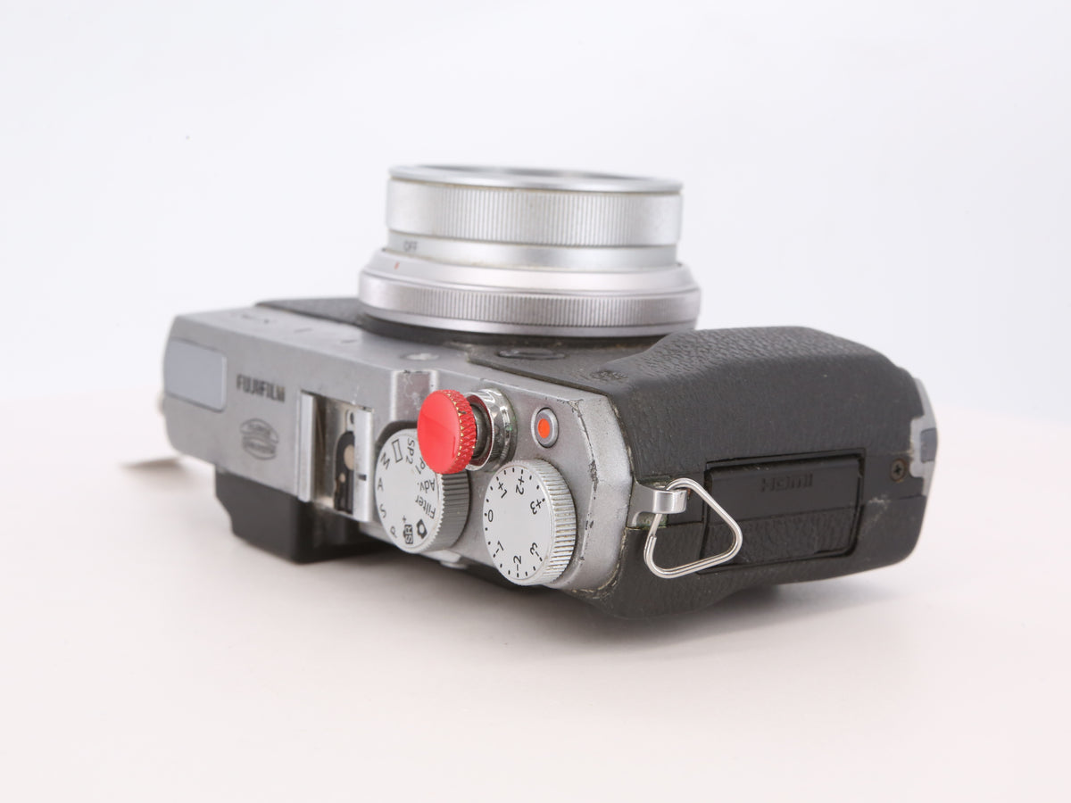 [Good, Shipping from US] Fujifilm X30 Camera