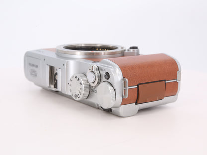 [Good, Fast Shipping] Fujifilm X-M1 Camera